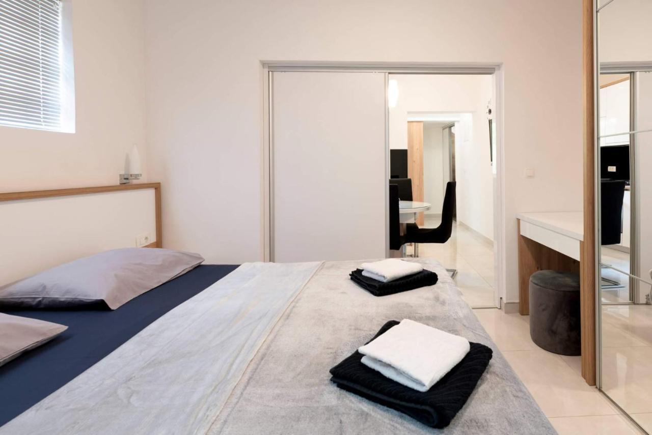 Apartment White Pearl Ražanac Zewnętrze zdjęcie
